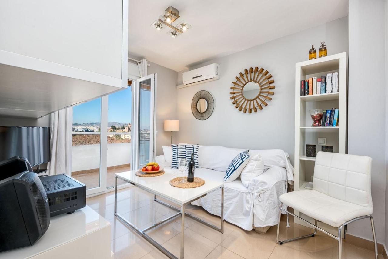Susana Beach Apartment In Malaga By Solaga Holiday Homes Екстериор снимка