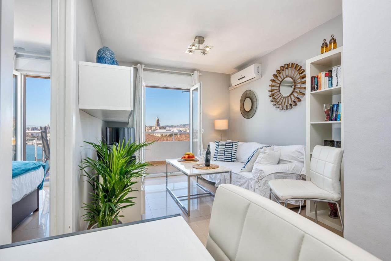 Susana Beach Apartment In Malaga By Solaga Holiday Homes Екстериор снимка