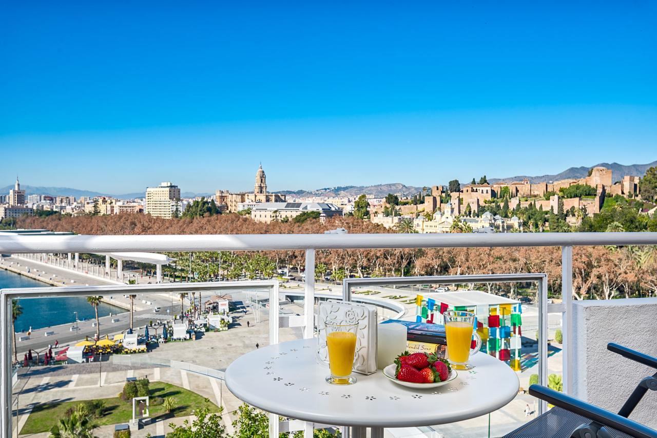 Susana Beach Apartment In Malaga By Solaga Holiday Homes Екстериор снимка